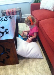 Brunch without toys? iPad to the rescue!